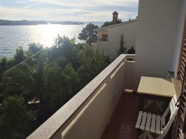 Apartmán Apartman Supetarska Draga Exteriér fotografie